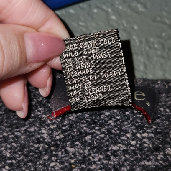 Grey button-up cardigan- Used - Picture 4 of 4